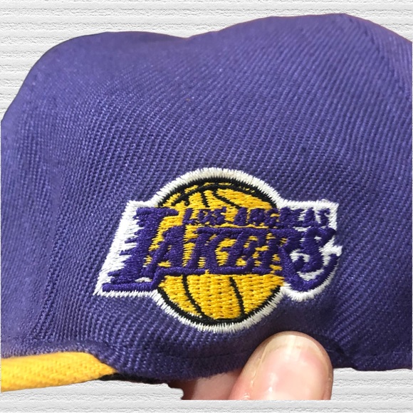 Los Angeles Lakers NBA HWC 2-Tone Hat Snapback Cap Purple Yellow  47 Brand - Picture 2 of 8